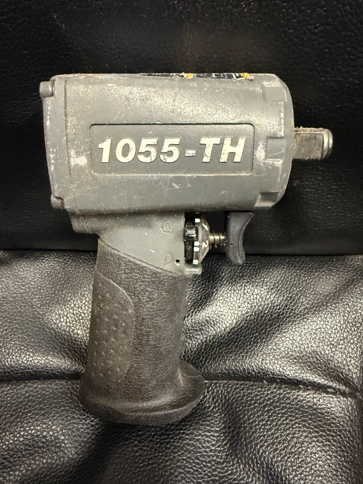 7695721