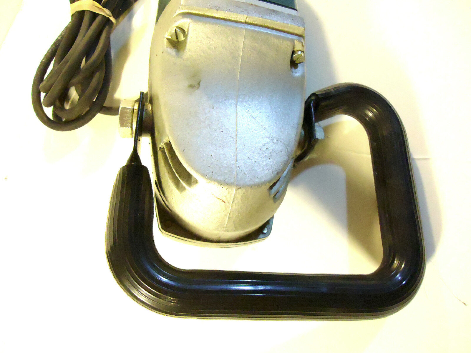 Bosch #0 601 339 061 Wet Polisher/Grinder, 220 Volts – 50 Hz, Used.