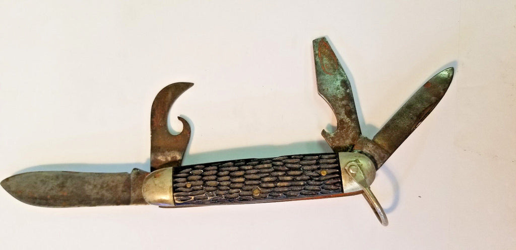 VINTAGE IMPERIAL POCKET KNIFE 3-11/16" OAL- 2 Blades and 2 Tools - Circa 1936-52