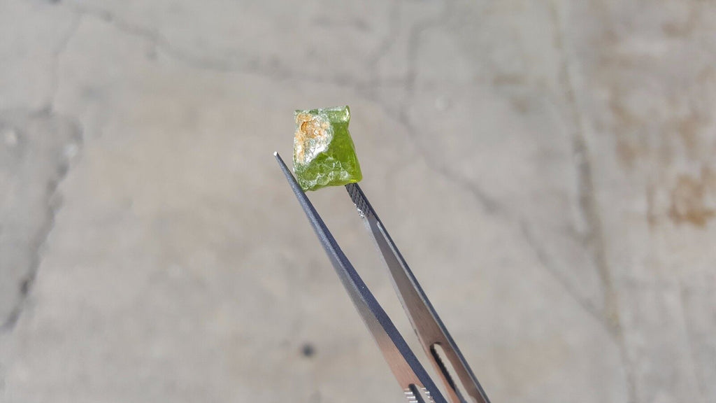 Peridot, San Carlos, Rough, 9.85 cts