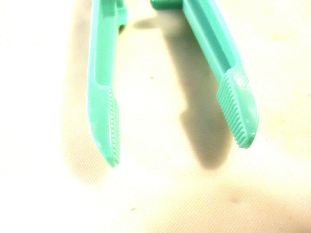 Plastic Tweezers, 1 Lot, 25 pcs, 5” with Serrated Jaw, New.