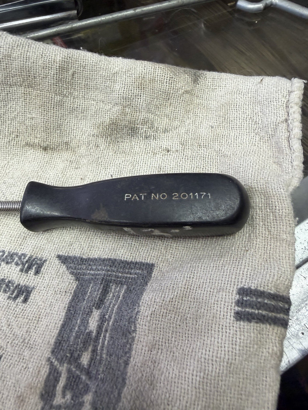 8985911