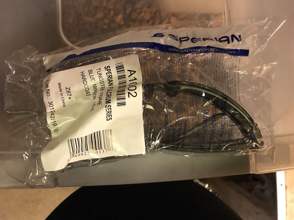 Sperian Fulcrum Series A1002 Safety Glasses