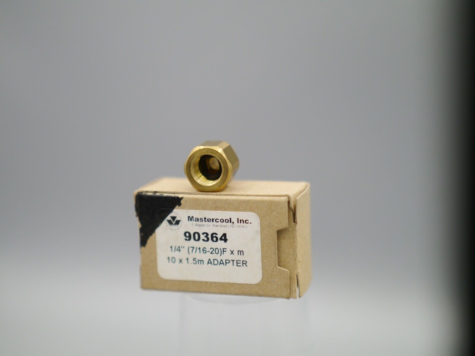 Mastercool Inc, 90364, 1/4'' female x 10x1.5 male adaptor.