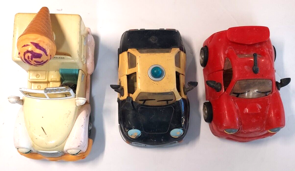 CHEVRON COLLECTOR CARS 8 pcs.  , PRE-OWNED, NEED CLEANING, COMPLETE, AS IS