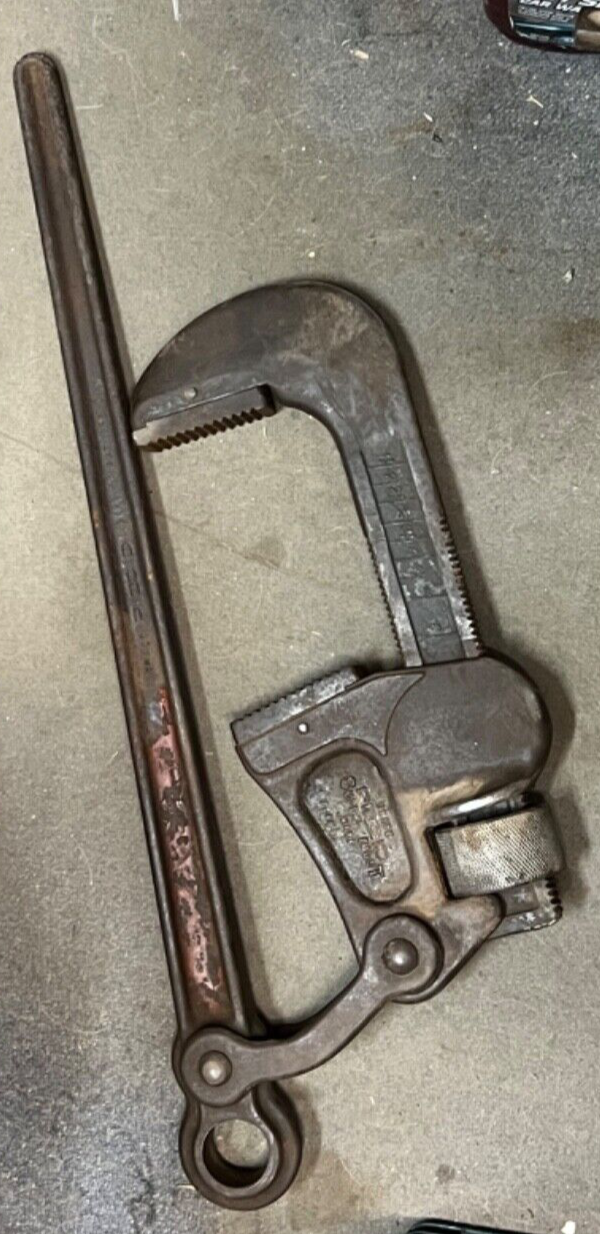 ridgid super eight pipe wrench.
