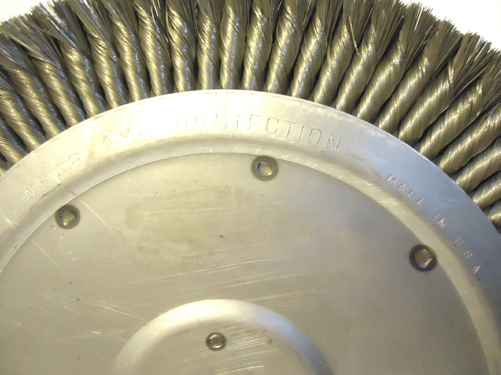 Knotted Twisted Wire Wheel 15”, USA, New.