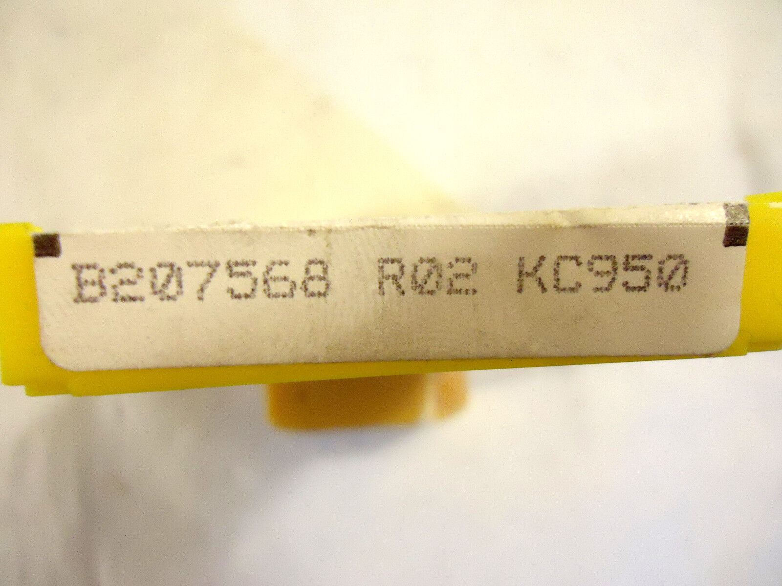 Kennametal Carbide Inserts, 10pcs, B207568 R02 KC950, New.