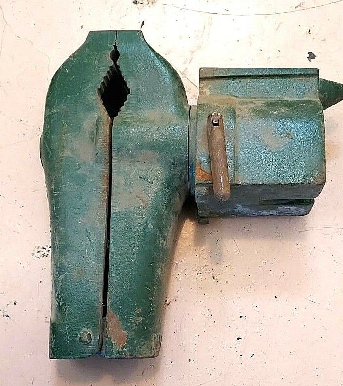 VTG. COLE TOOL MFG Blacksmith No11 Post Vise Anvil ST. ANNE IL., No Lead Screw