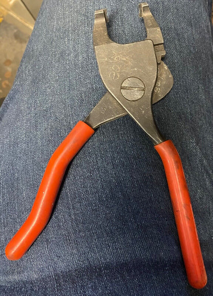 Heyco No. 29 Strain Relief Bushing Assembly Pliers Aviation Boeing