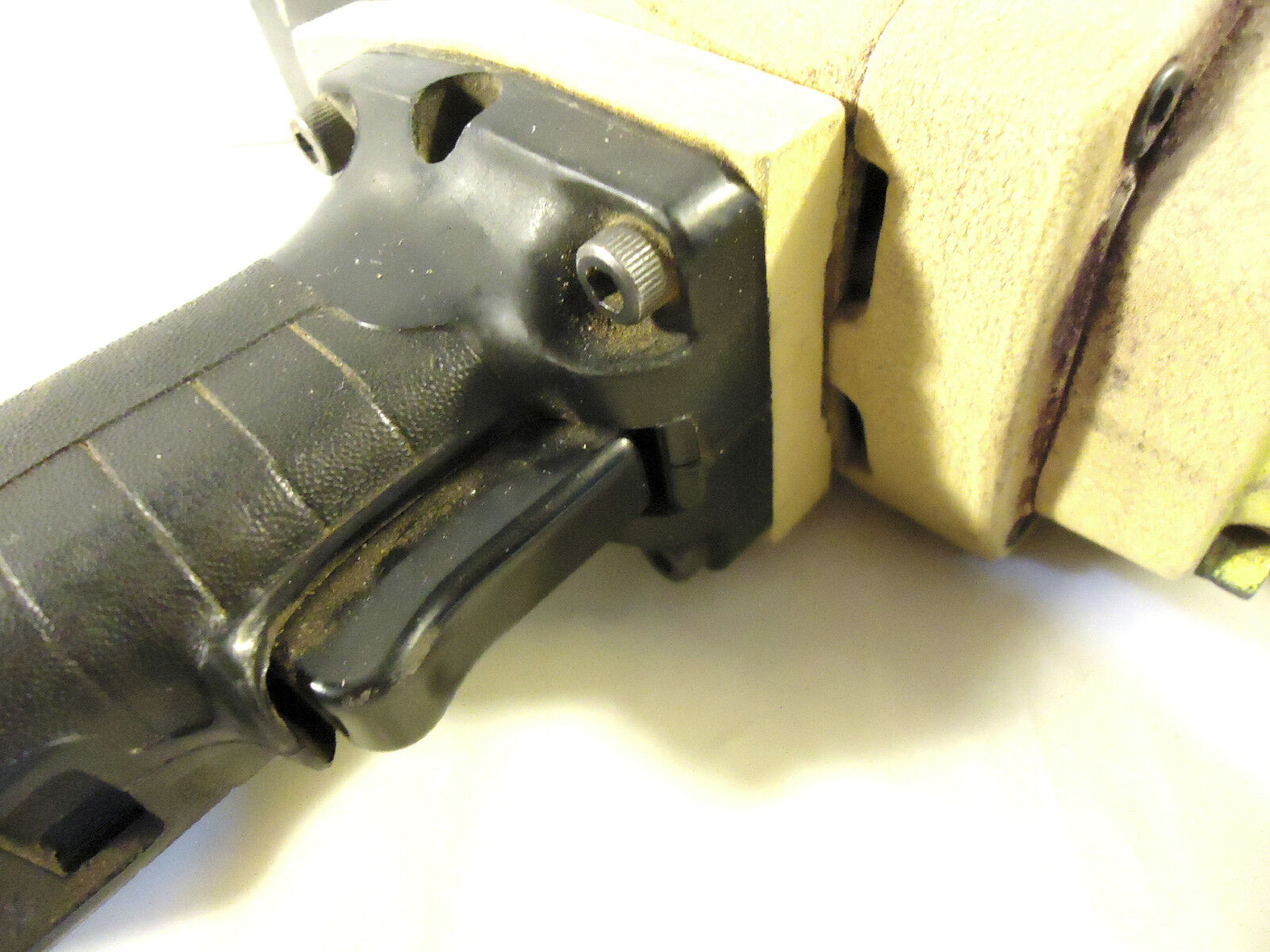 ROBOIMPACT Cat. No. 2008 Quick Change 7/16” Pistol Grip Impact Wrench Set, Used.