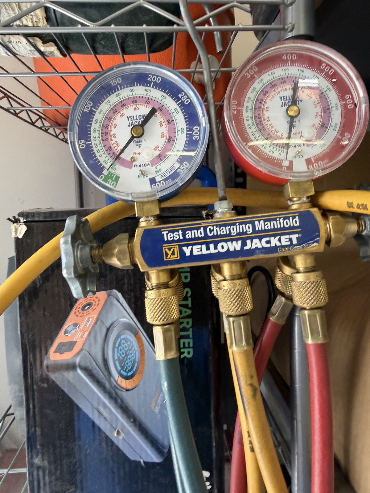 8930984