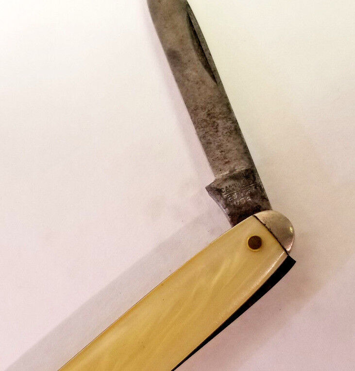 Vintage CAMILLUS #43, 2-Blade (1 Nail File and 1 Knife Blade) Mini Pocket Knife