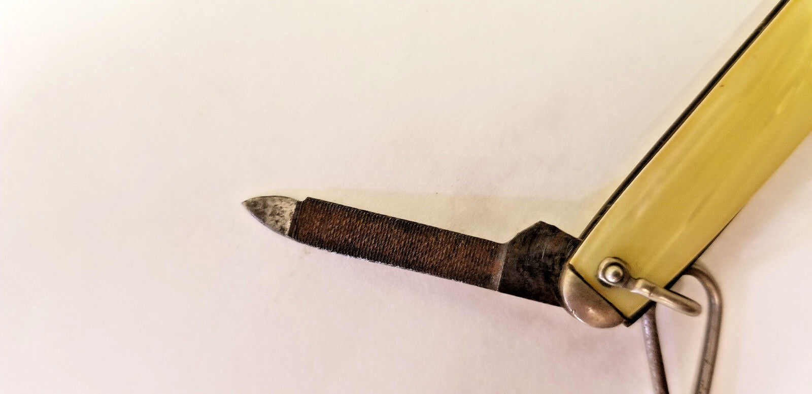 Vintage CAMILLUS #43, 2-Blade (1 Nail File and 1 Knife Blade) Mini Pocket Knife