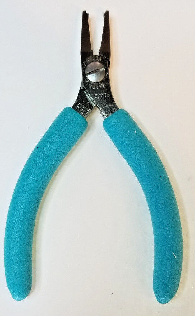 Utica-Swiss U530CE Flush Cut Plier - Standoff Shear, Cuts Copper Wire to .062"