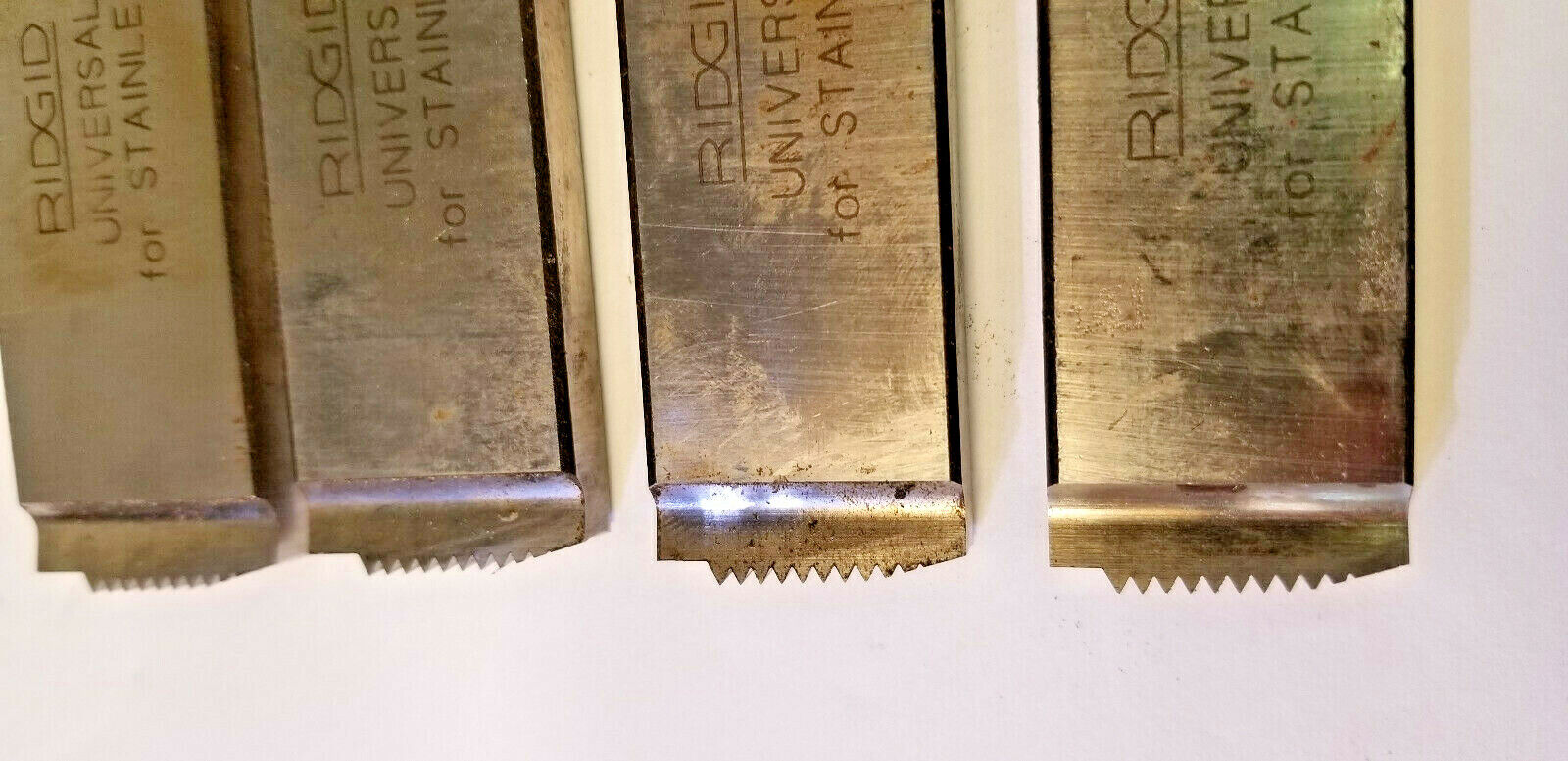 Ridgid Universal Die Head With 2 Sets of HSS Dies For Stainless Steel, FreeShip