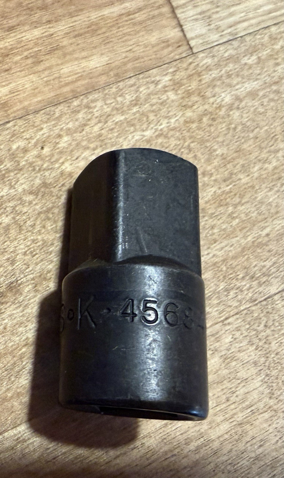 8631989