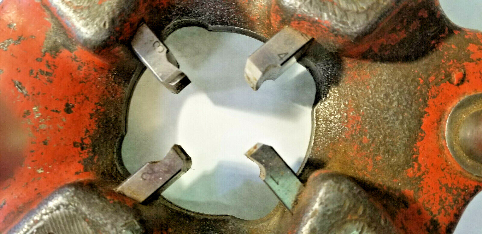 Ridgid Universal Die Head With 2 Sets of HSS Dies For Stainless Steel, FreeShip