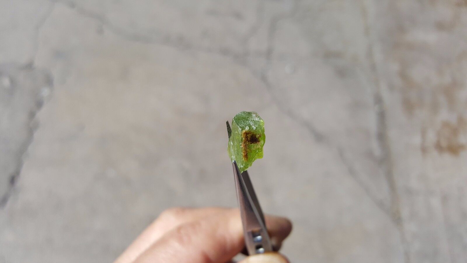 Peridot, San Carlos, Rough, 9.85 cts